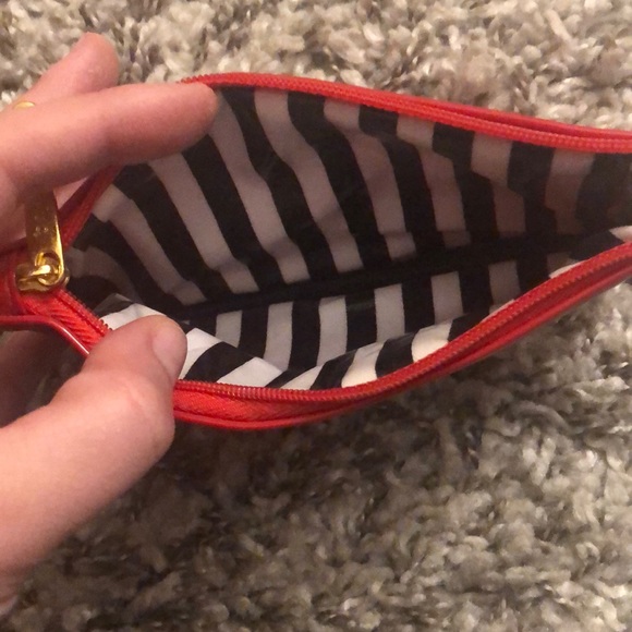 Red bareminerals makeup case - Picture 5 of 6